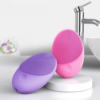 Electric Silicone Face Cleansing Brush - Deep Pore Facial Cleaner